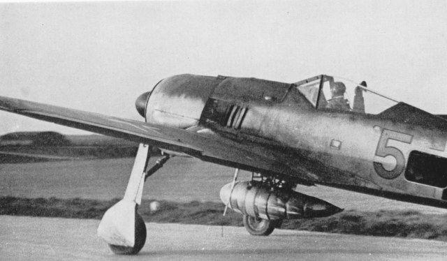 s097_Fw 190 & Me 262_Koku-Fan 5'73_cr.jpg